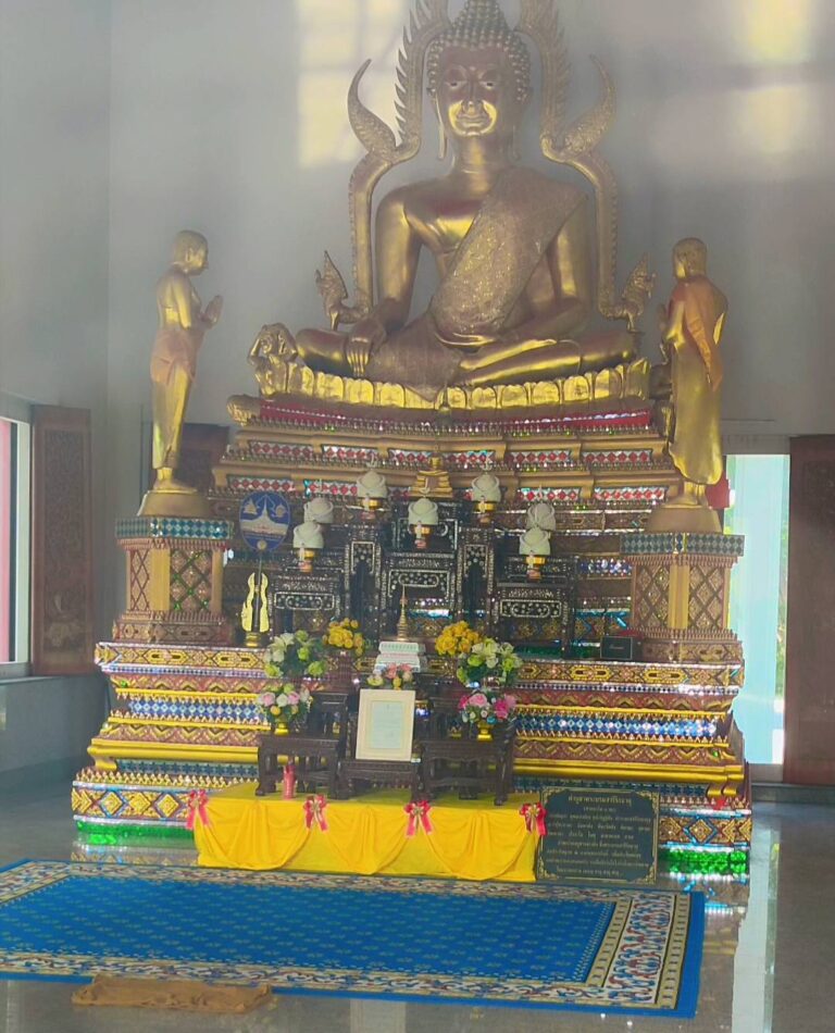 พระอุโบสถกลางน้ำ